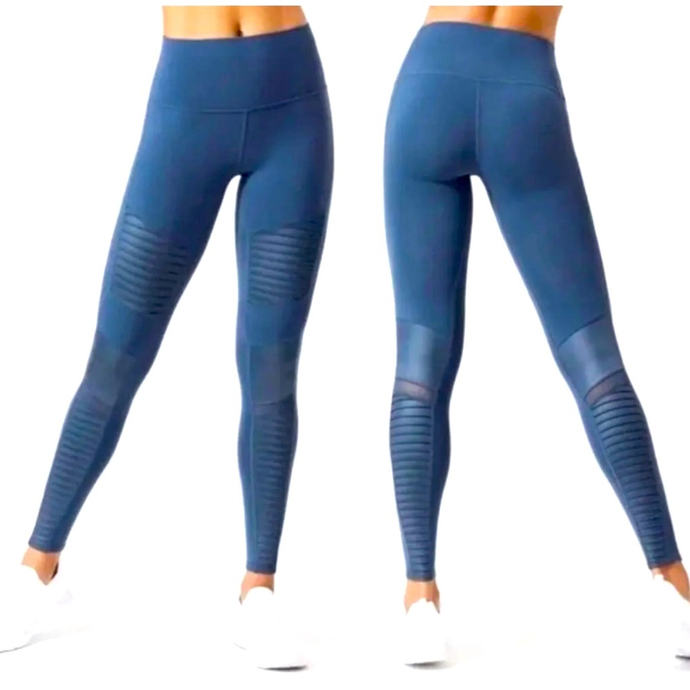 Alo. Size 4. Blue.